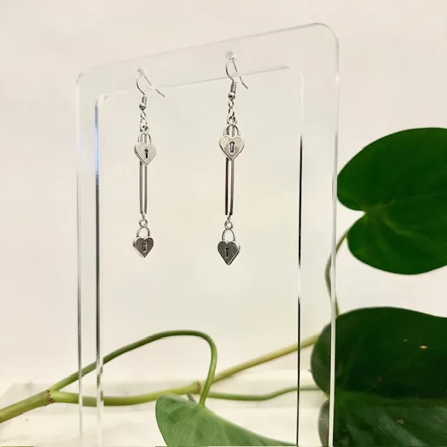 Arch Earrings - Twin Hearts