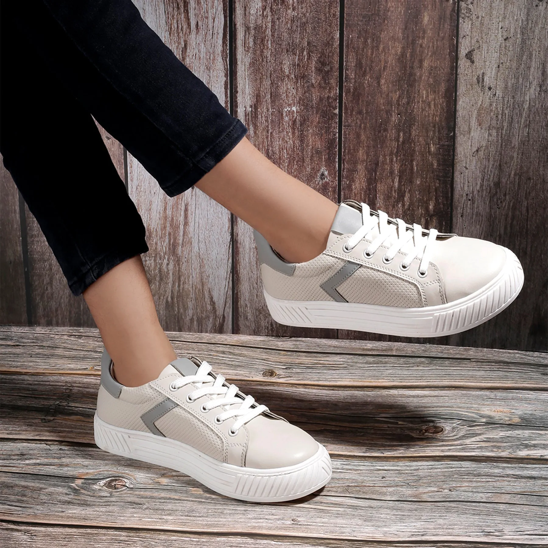 Bxxy Women's Casual Sneaker Lace up Shoes