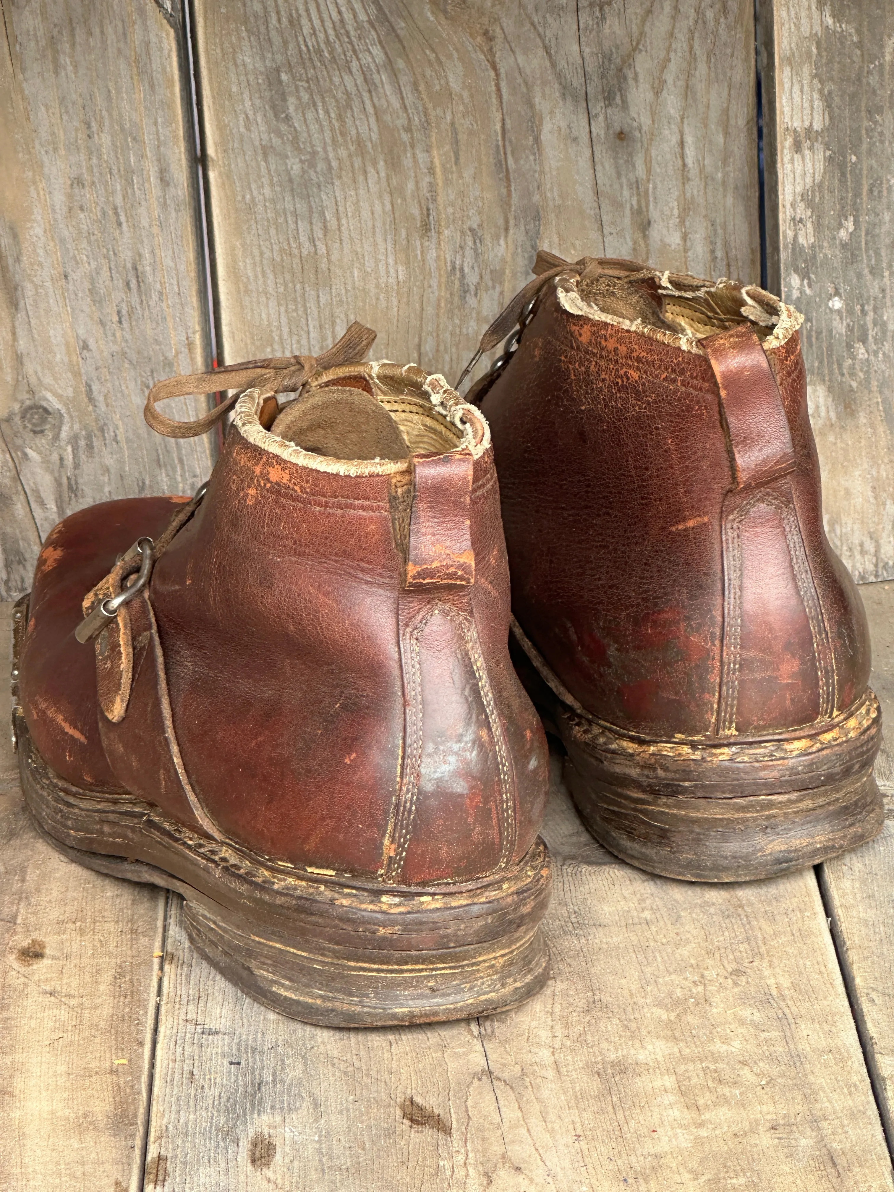 Classic Ski Boots - Vintage Leather