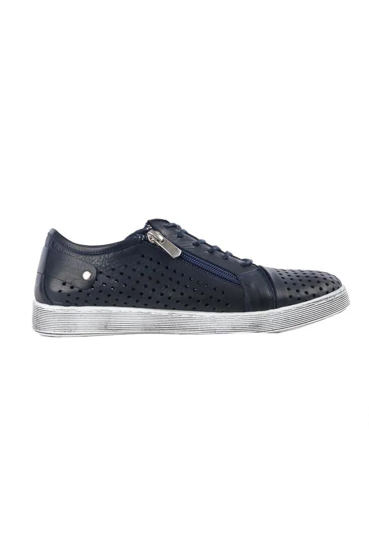 EG17 Sneaker in Navy