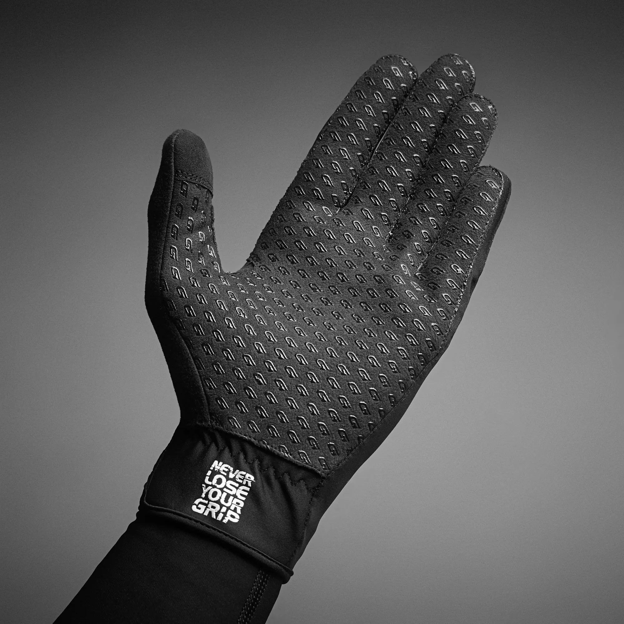 Gripgrab Raptor Windproof Lightweight Full Finger Glove Black | Buy Gripgrab Raptor Windproof Lightweight Full Finger Glove Black here | Outnorth