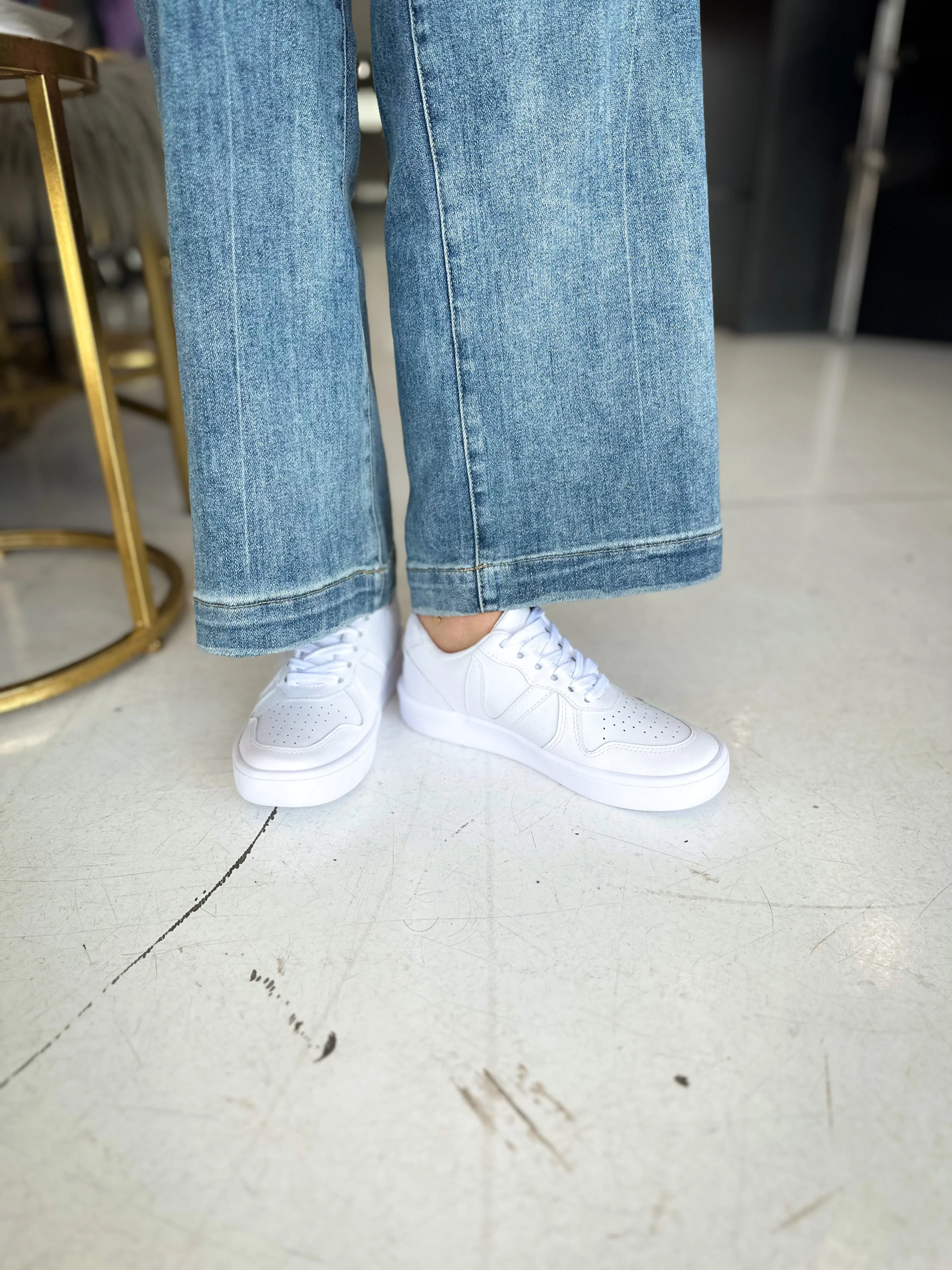 Miel 18 White Sneaker