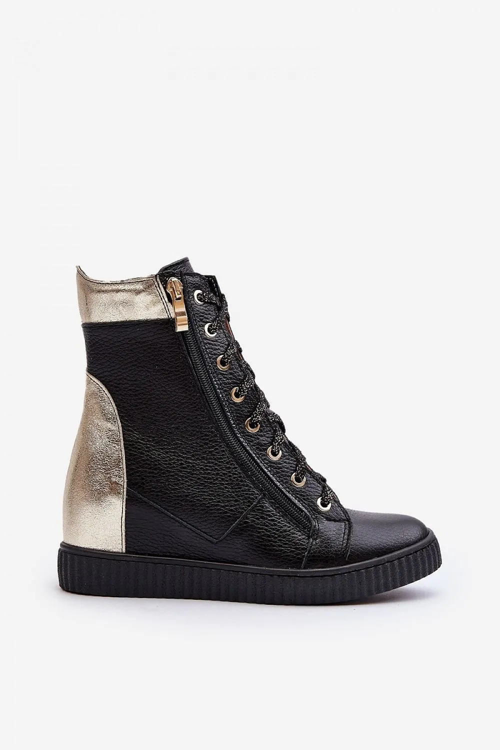 TEEK - Gold Accent Wedge Seakers