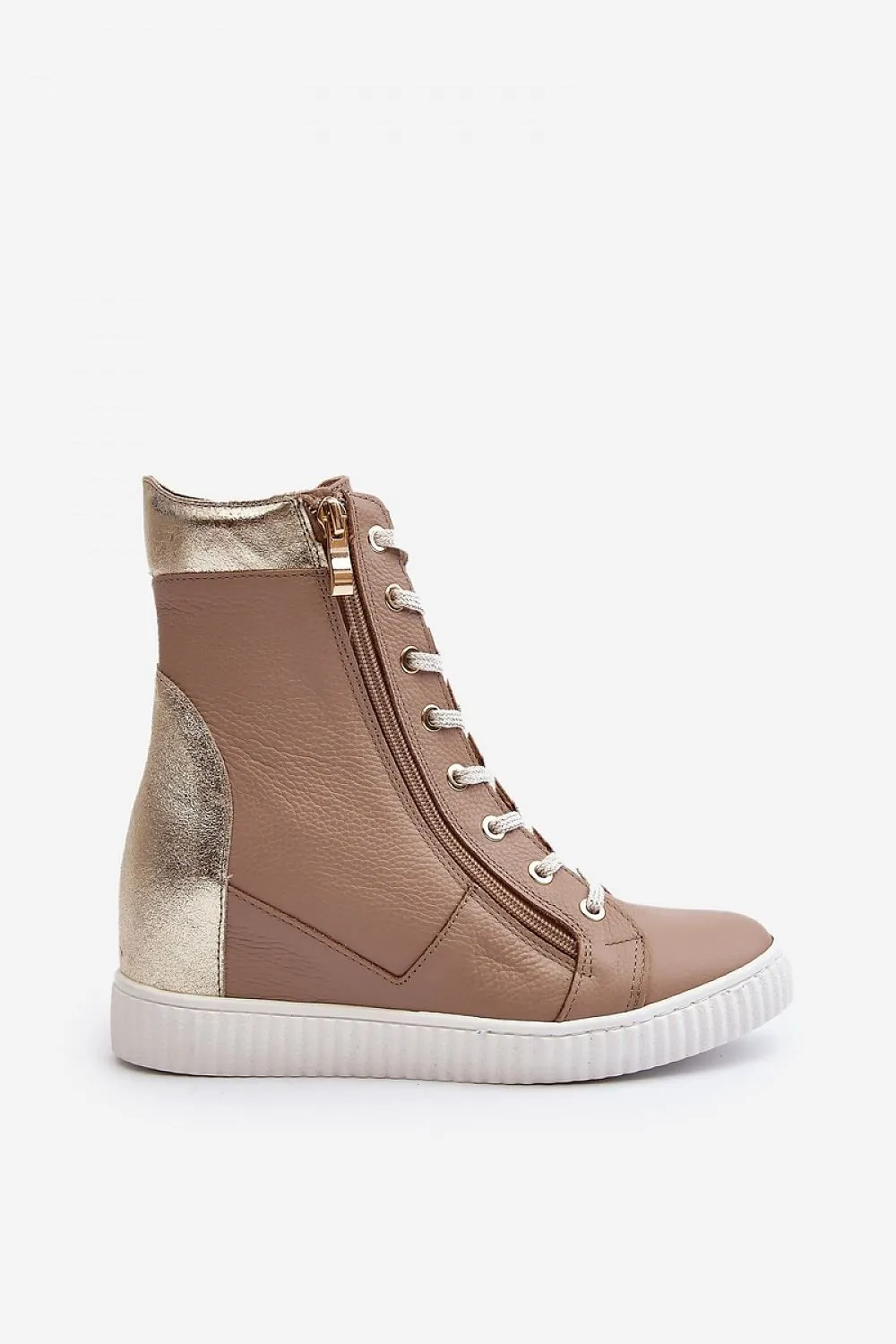 TEEK - Gold Accent Wedge Seakers