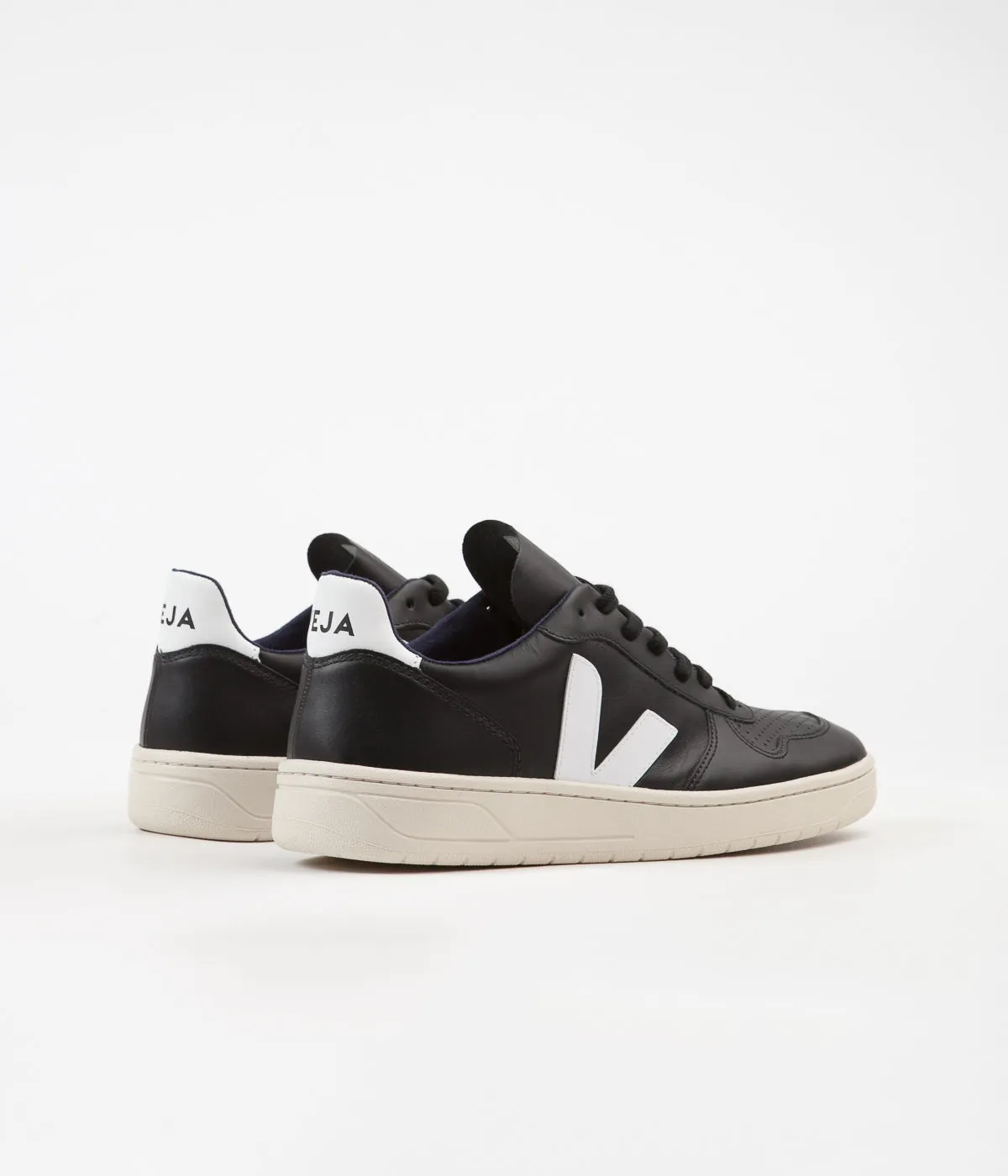 Veja V-10 Leather Shoes - Black / White